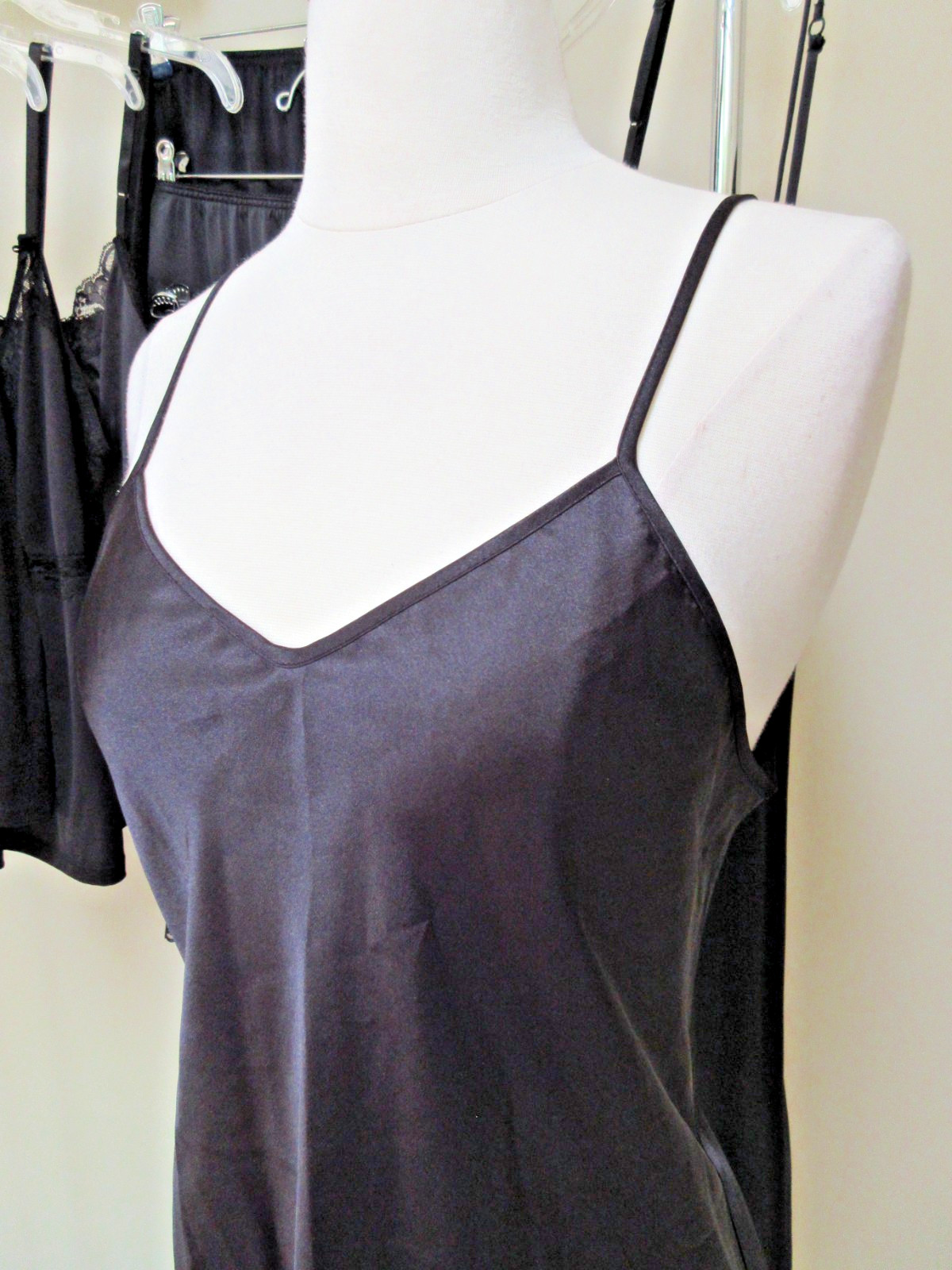 12 Pc *ALL BLACK* Lingerie Camisoles Full Dress & Half Slips Lot Vtg–Modern ab6