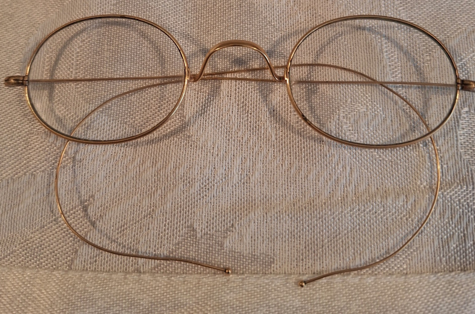 Antique Eyeglasses Spectacles Lot of 2 c1900 Oval Octagon Wire Rim w/Case Vtg
