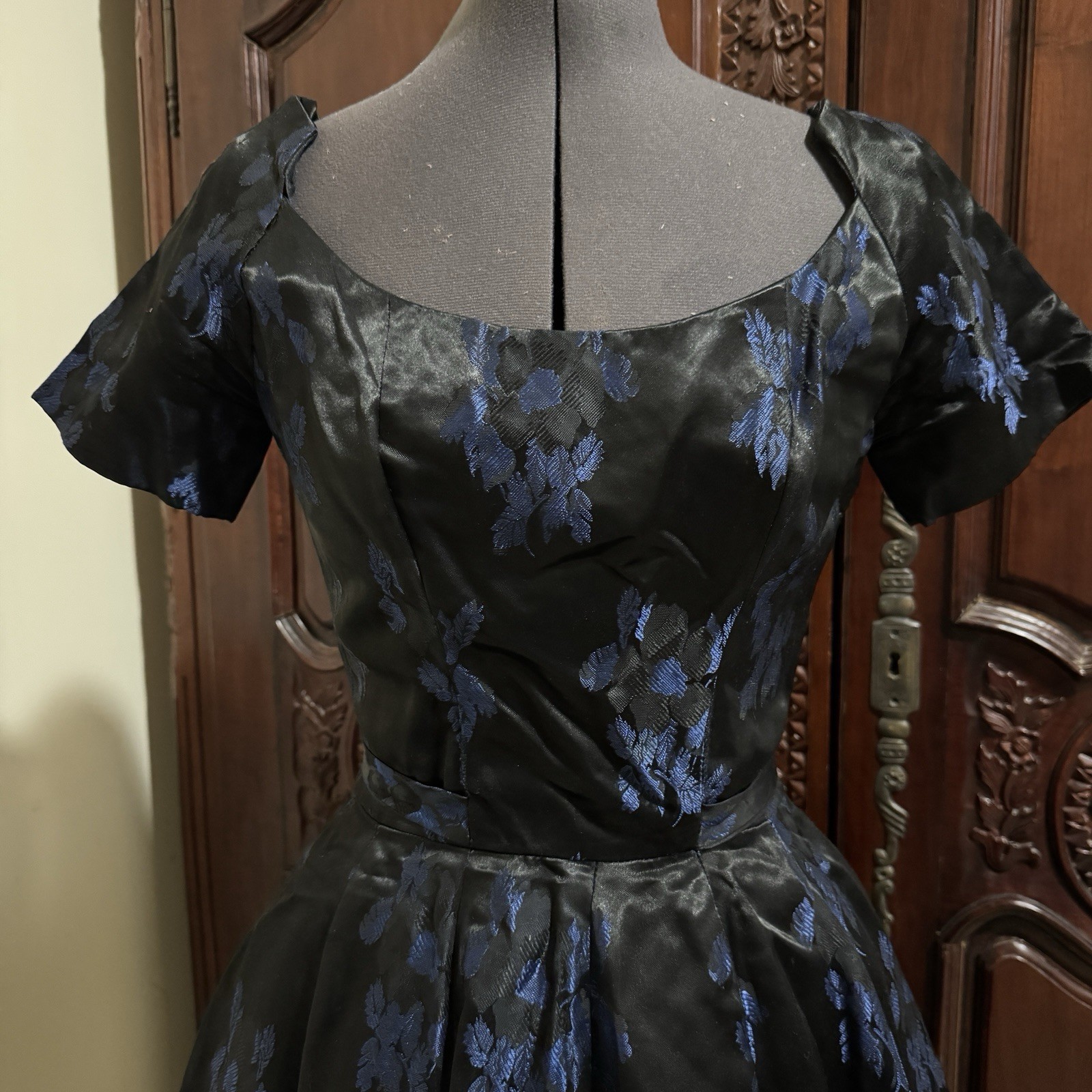 Gorgeous 1950s Vintage Suzy Perette Fit And Flare Black And Blue Party Dress