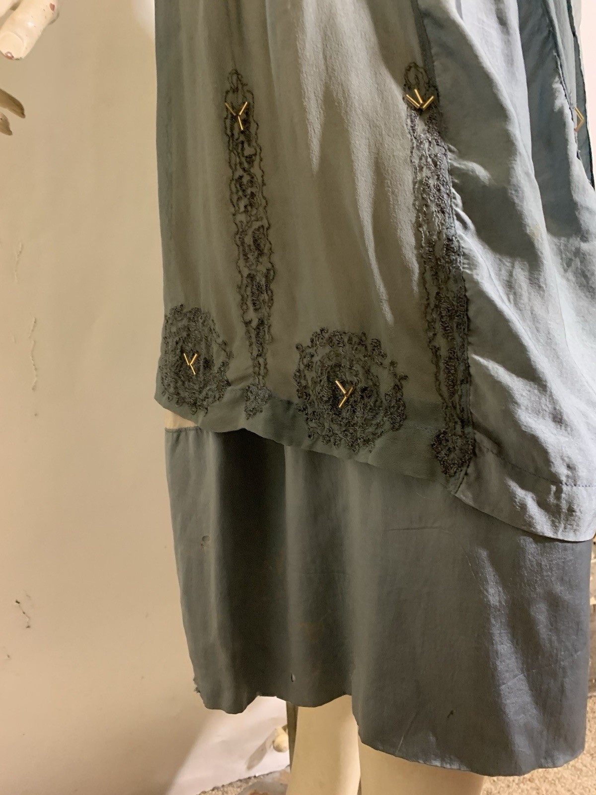 True Vintage Late 1910s/Early 20s Beaded Blue Silk Dress Blouson Bodice