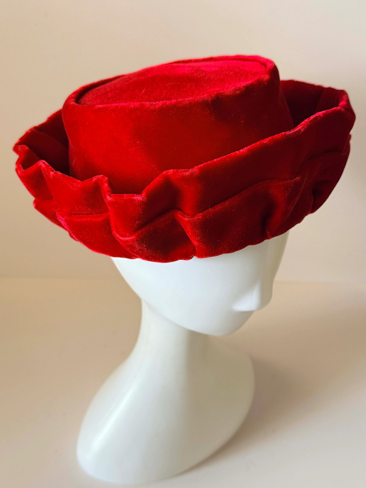 Vintage Red Velvet Brimmed Pillbox Hat 1960s Sculptural Cocktail Hat | Women’s