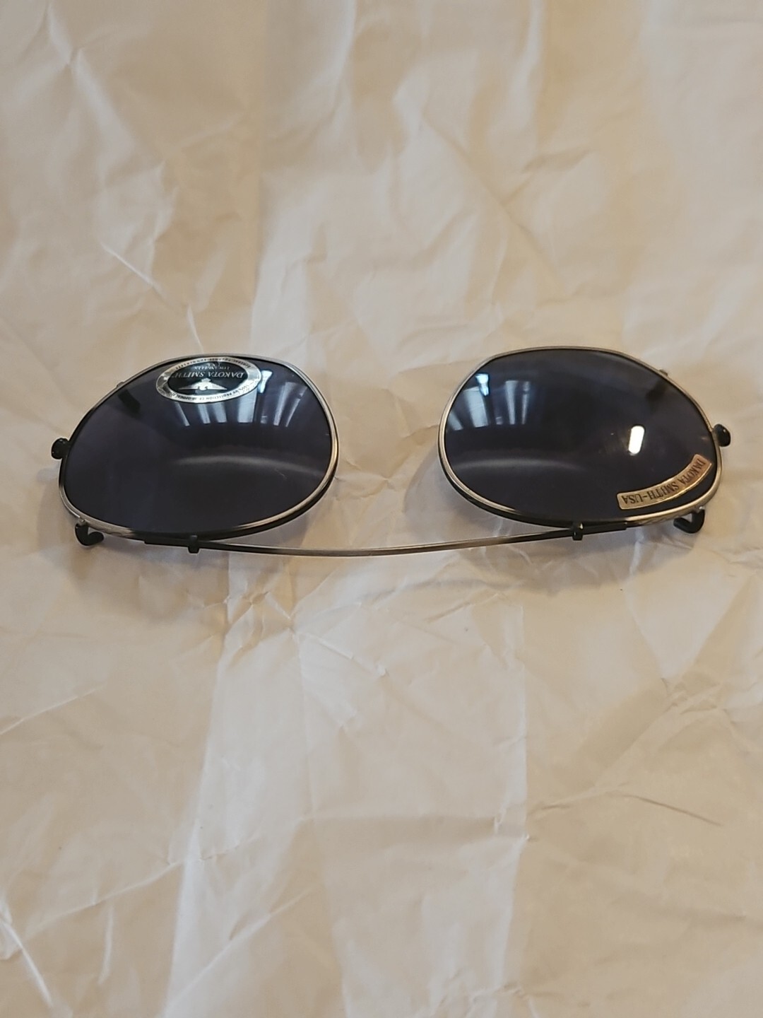 Vintage Dakota Smith Silver & Black 100% UV Protection Oval Clip-on Sunglasses