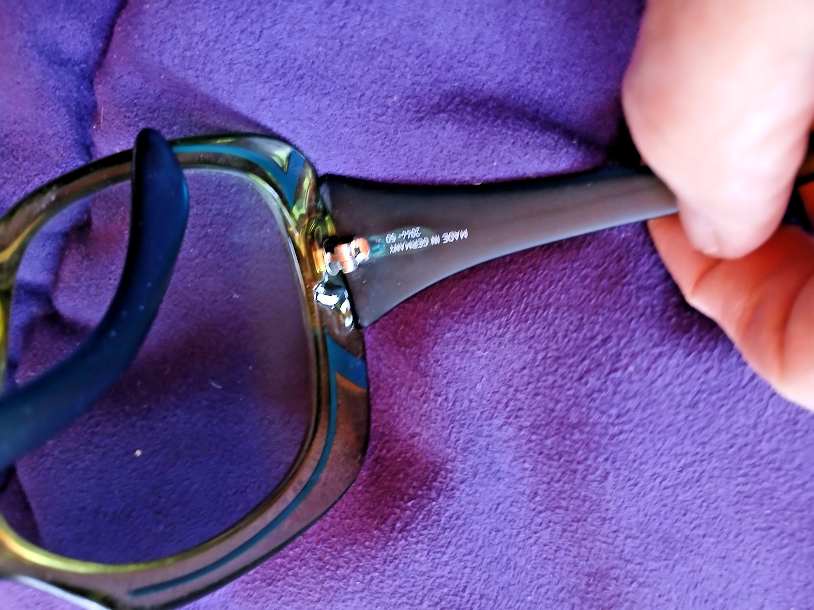VINTAGE LADIES CHRISTIAN DIOR TWO TONE SUNGLASSES BLUE & GREEN MODEL 2044-50