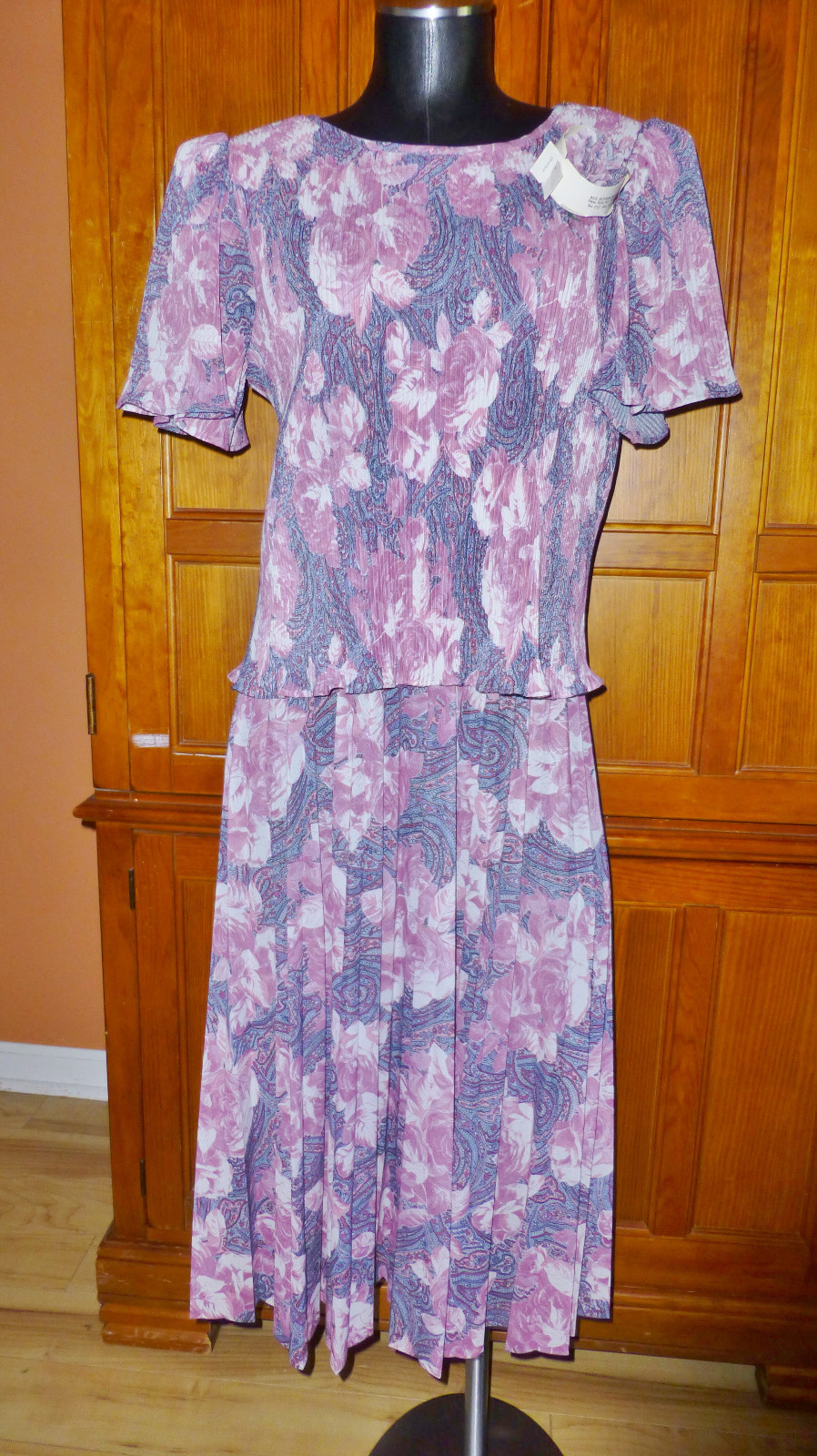 New VTG 70s Micro Pleat Mauve Rose Floral print Boho Cocktail Secretary DRESS ML