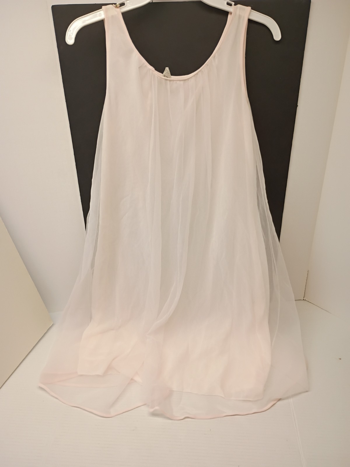Aristocraft By Superior VTG Pink Nylon Slip w/ Floral Trim, Size S Regular!