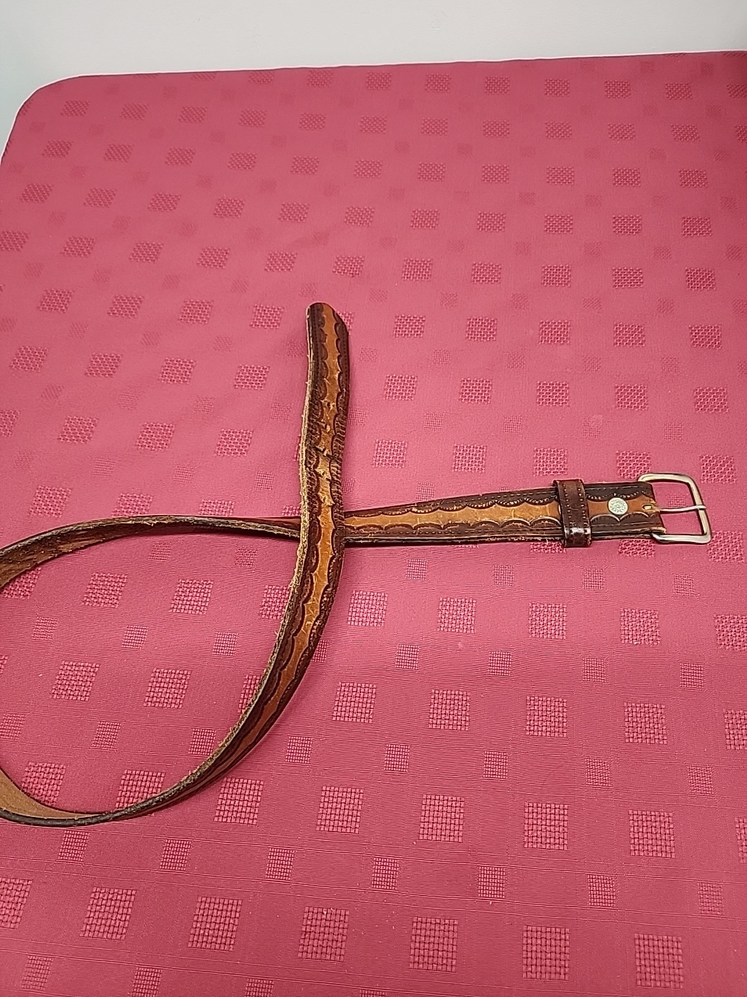 Vintage Brown Tooled Leather Belt Made In The USA 41″ Rockabilly Cowboycore