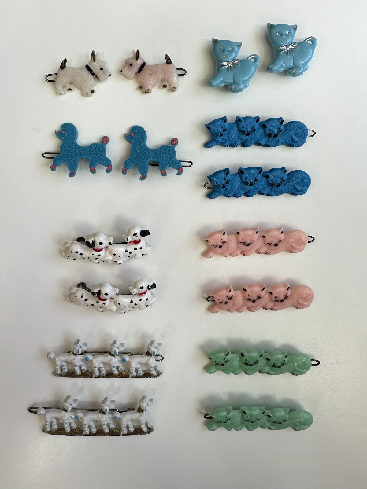 Vintage,Mid-Century,Novelty,Plastic-Metal-Barrettes,1950s 1960s, Dogs/Cats,Pairs