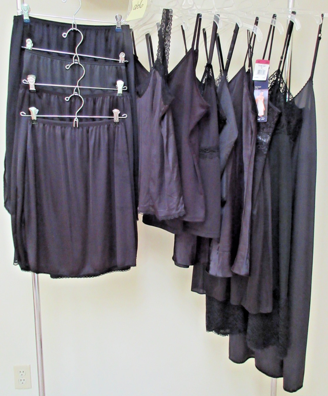 12 Pc *ALL BLACK* Lingerie Camisoles Full Dress & Half Slips Lot Vtg–Modern ab6
