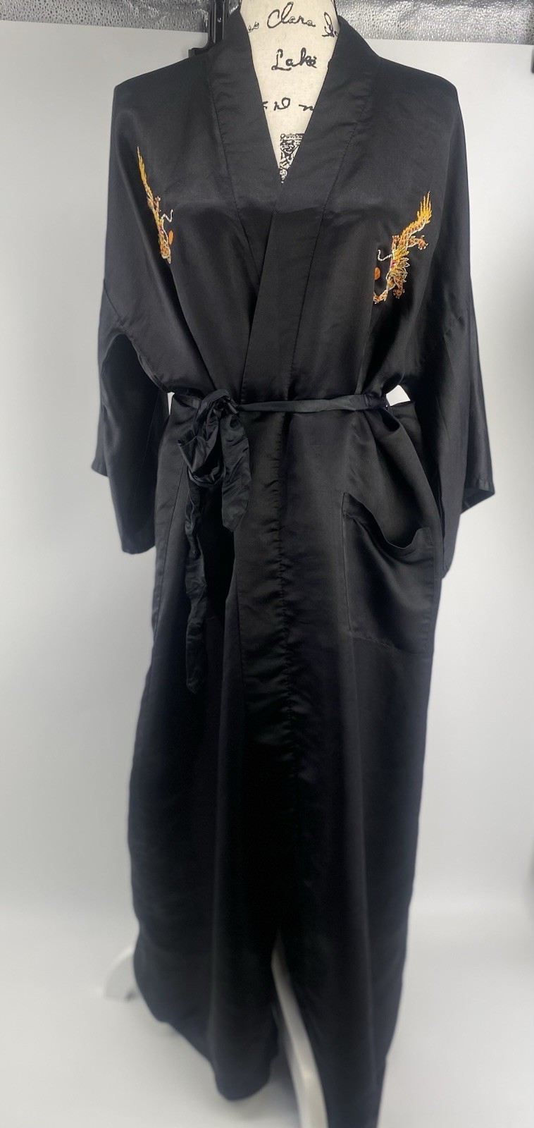 Vintage Golden Dragon Hand Embroidered Silk Robe Size X-LARGE