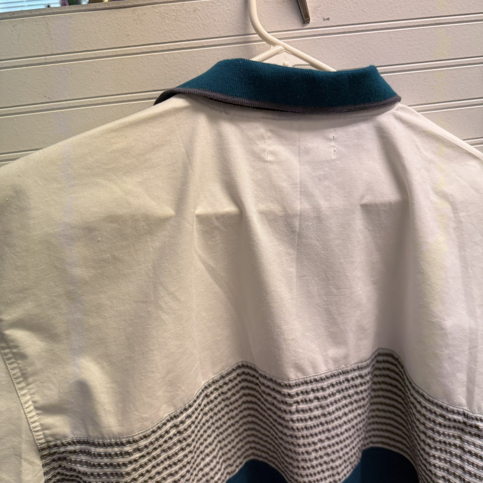 Bill Blass Men Vintage Top Teal Blue Polo Shirt White Upper chest relaxed sleeve