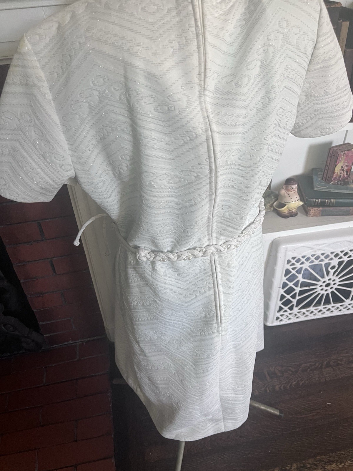 VOLUP vintage Lady Carol of New York White Textured Shift Dress w/ Rope Belt