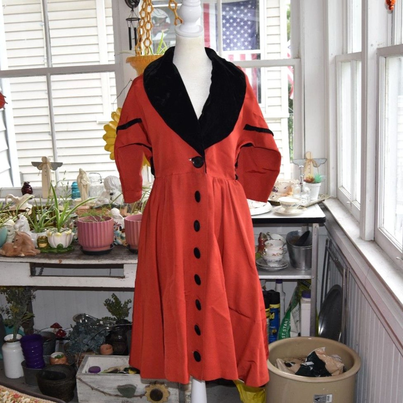 Late 1930s Early 1940s Coral Rayon Coat Dress Black Velvet Collar Art Deco Med