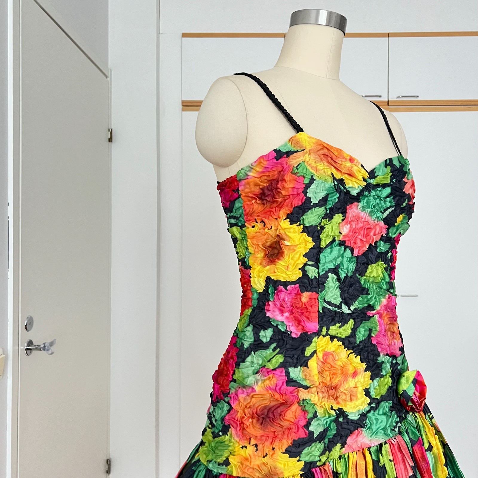1980s Floral Taffeta Cocktail Party Dress Tiered Retro Prom Evening Gown Retro