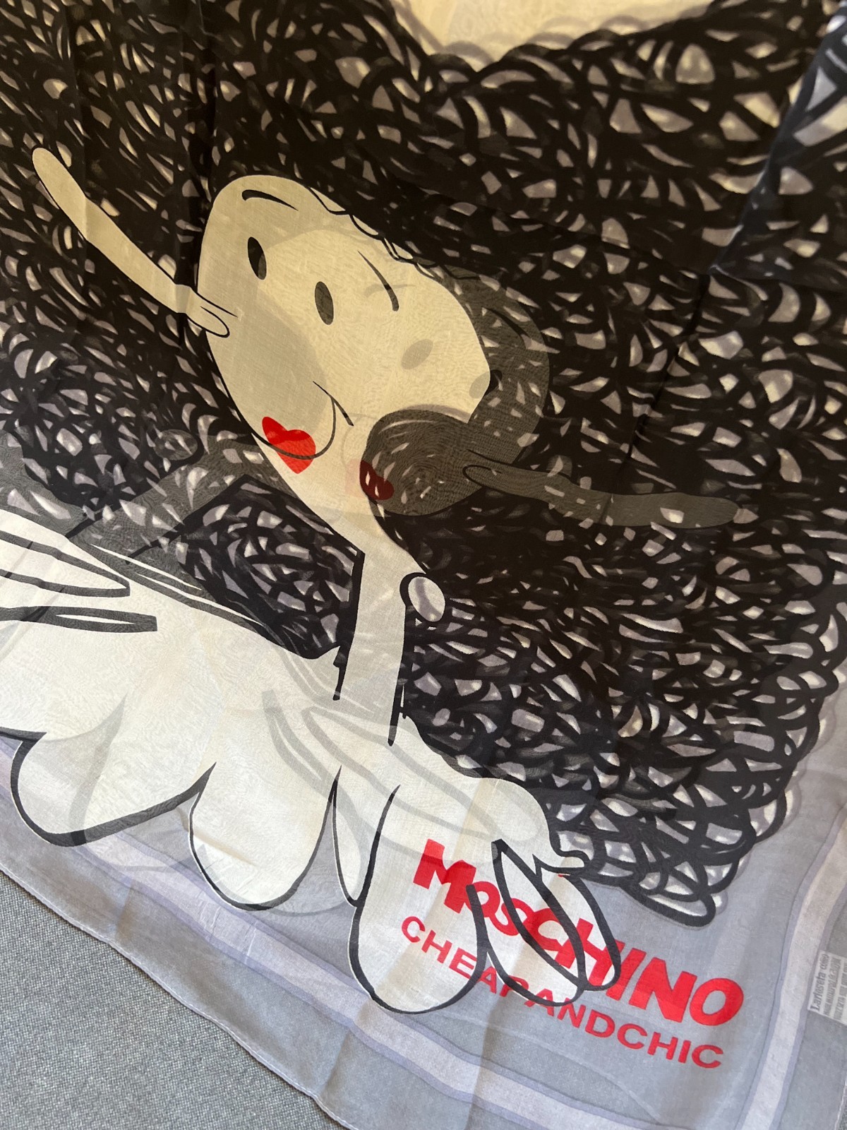 Rare MOSCHINO POPEY’E CHEAP AND CHIC Silk Scarf 26″ X 66 In Good VTG Condition