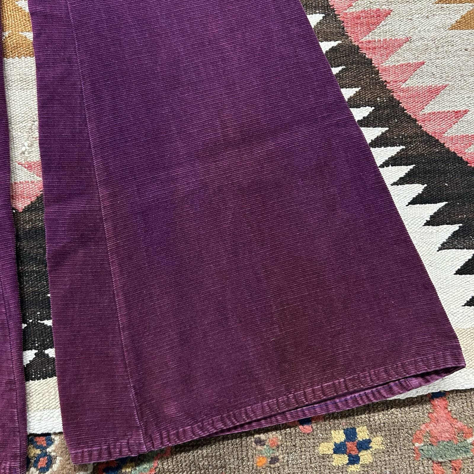 Vintage 1970s Old Salem Corduroy Bell Bottom Flares Sz 28×31 – Purple