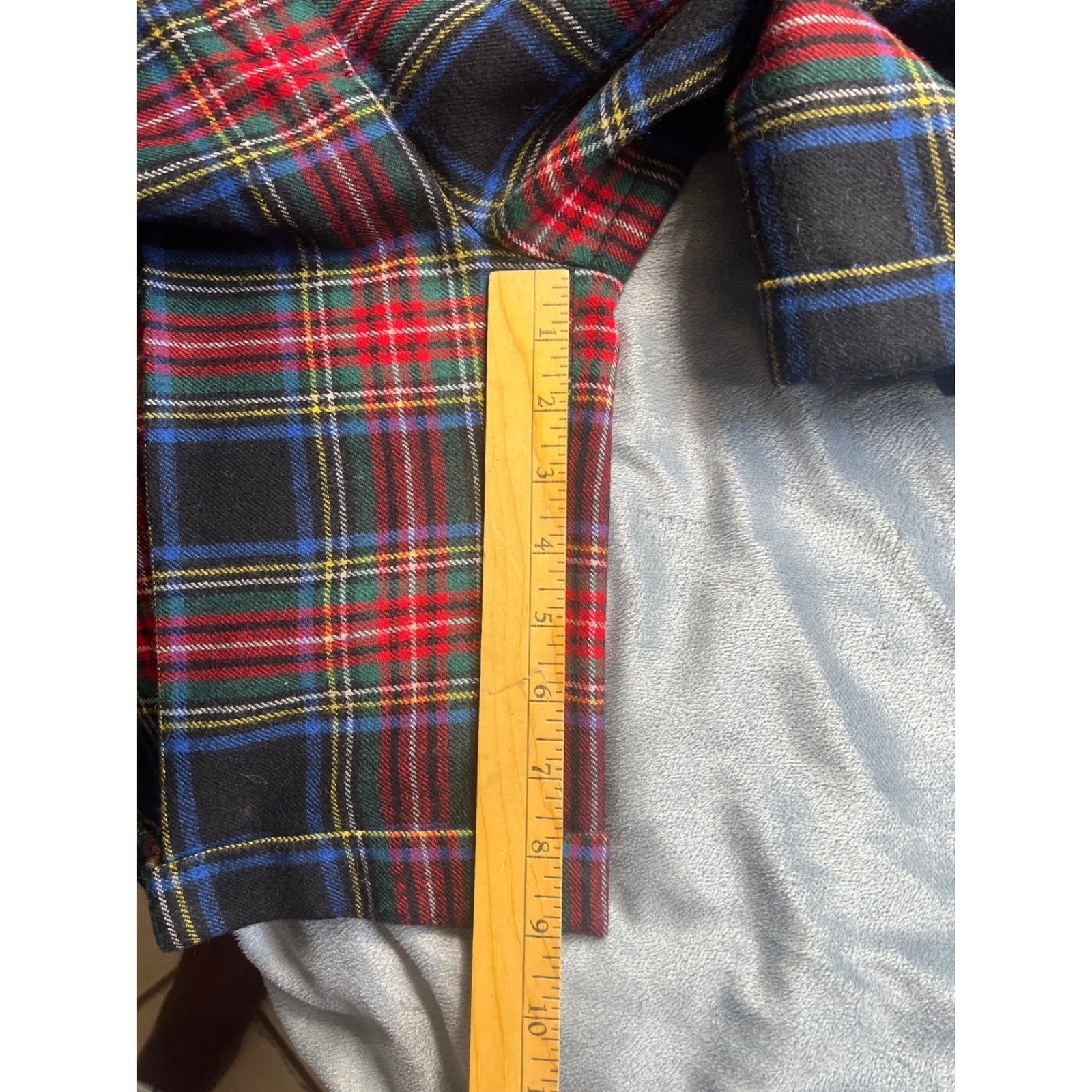 Fedora Vintage 100% Virgin Wool Plaid Pleated High Waisted Shorts Cuffed Size 9