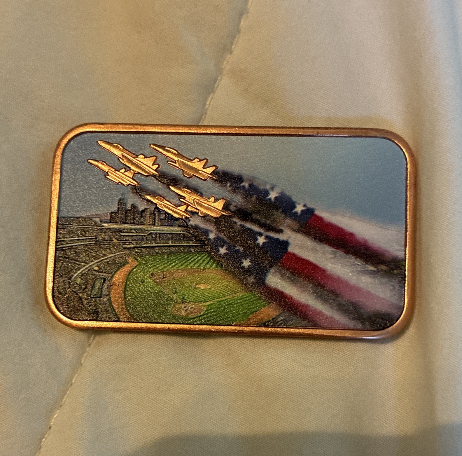 ONE 999 Fine Copper Eagle Baseball Bats Novelty Belt Buckle, Sports Theme
