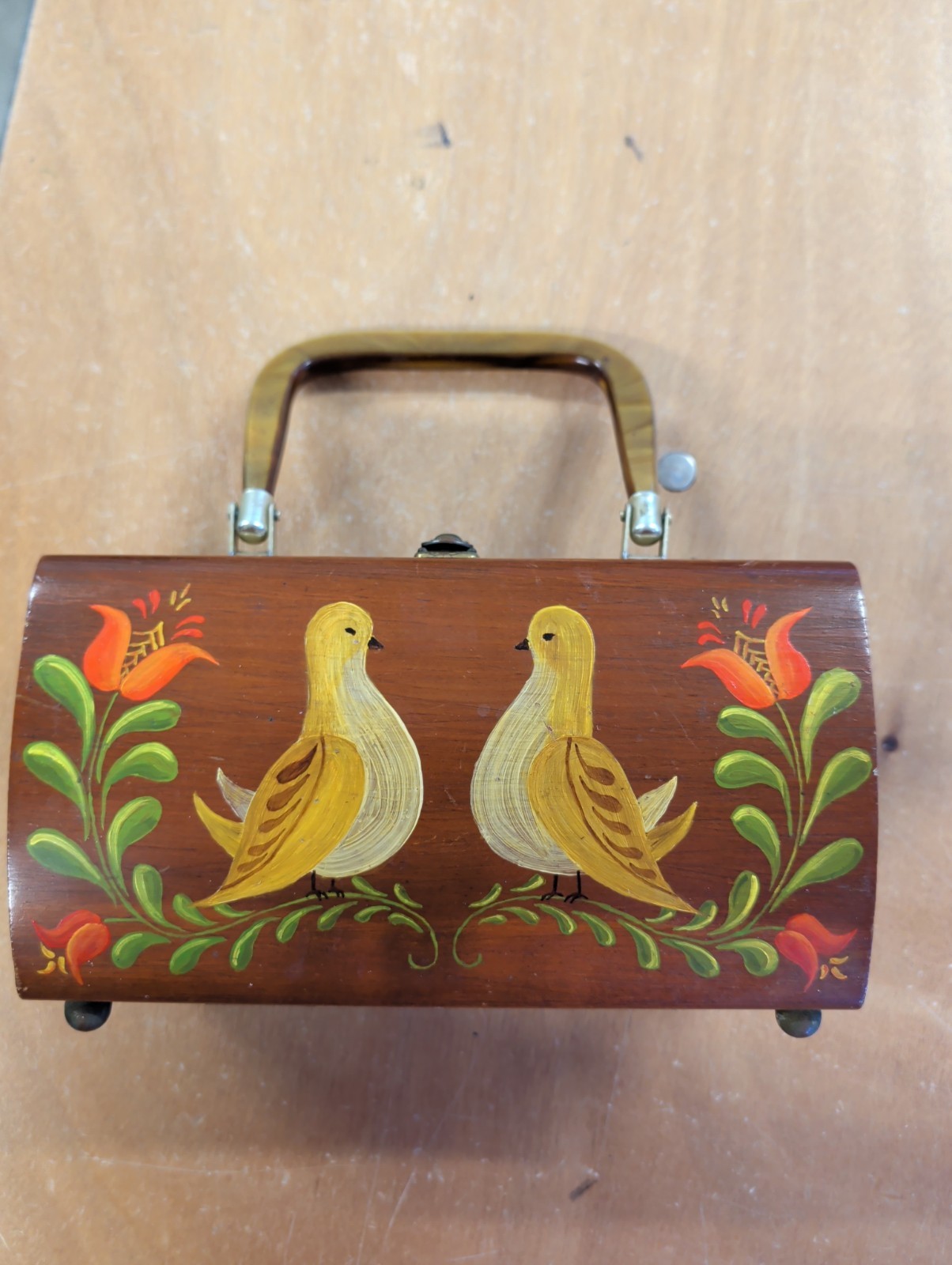 Vintage wooden Box Purse Birds flowers lucite handle Fabric Lined M71