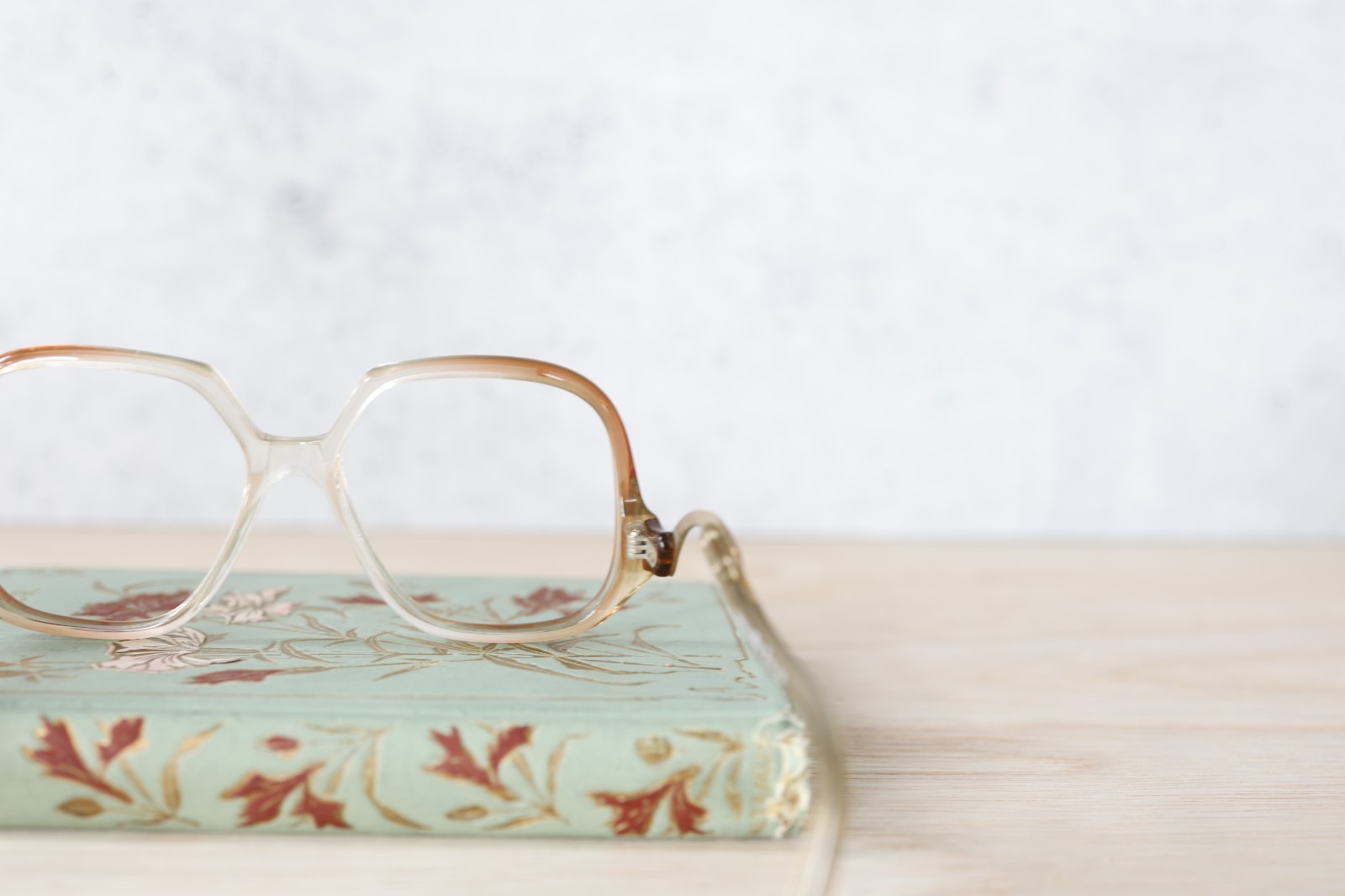 Vintage eyeglass frames 1970s NOS Grandma core Eyewear oversized USA