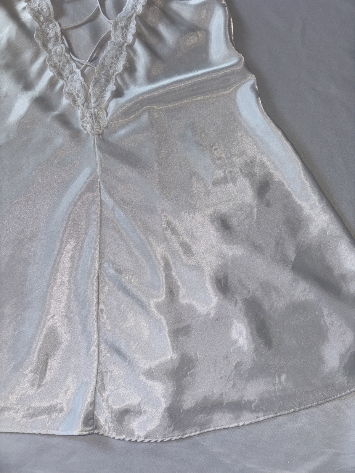 Vintage Gilligan & O’Malley Satin Lace Slip Nightgown White Large 90s Y2K Bridal