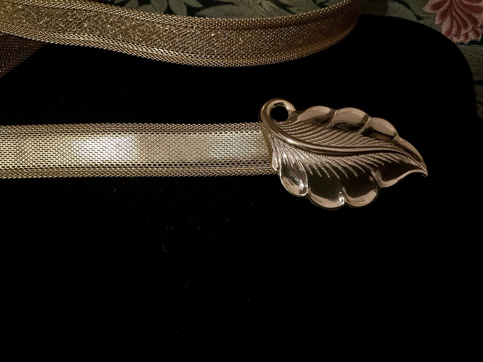 Vintage Belt Garay Serpentine MCM Fig Leaf Gold Tone Hook Clasp 28 In X .5 In