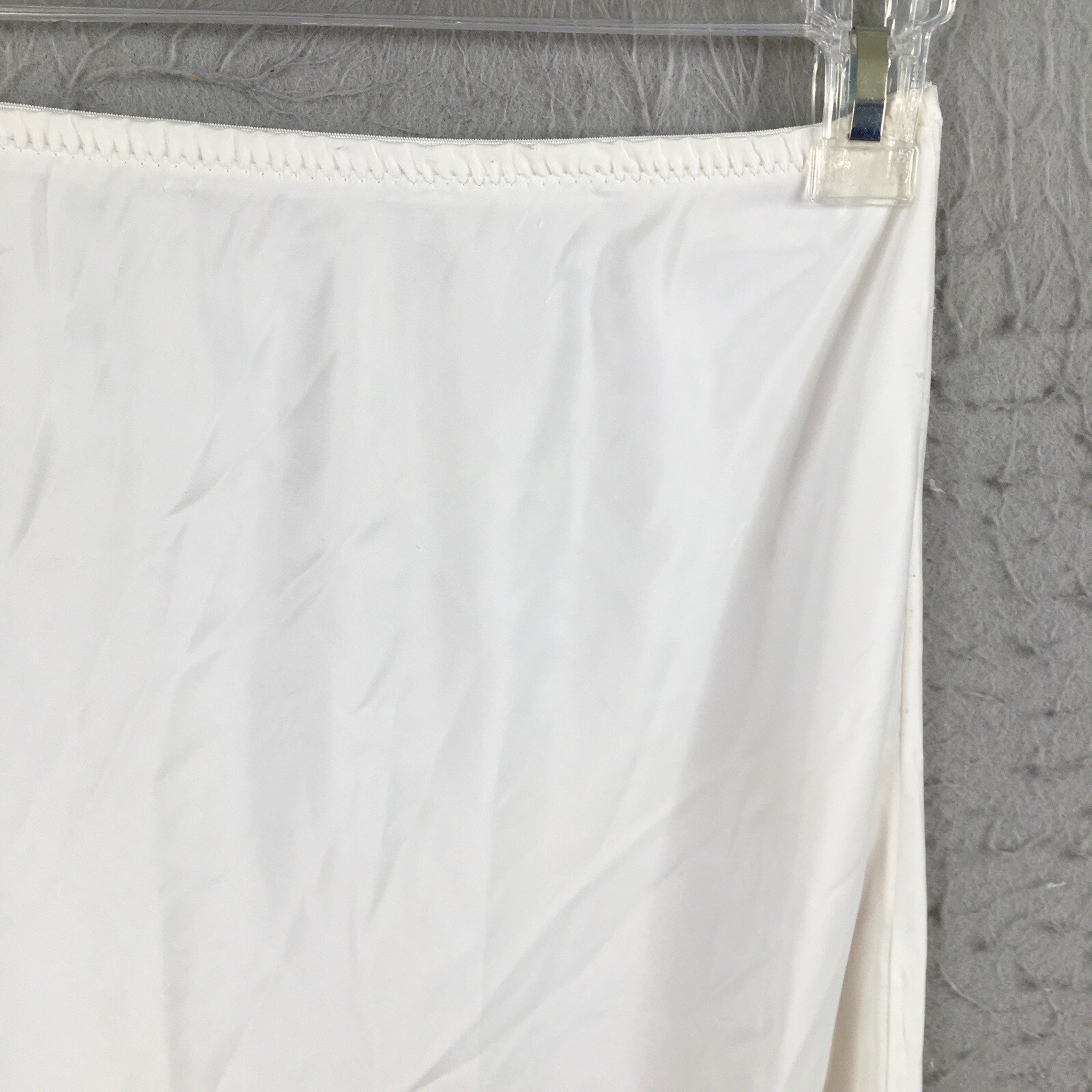 Vintage Wonder Maid Slip Skirt Womens Small White Nylon Non Cling Lace Trim USA