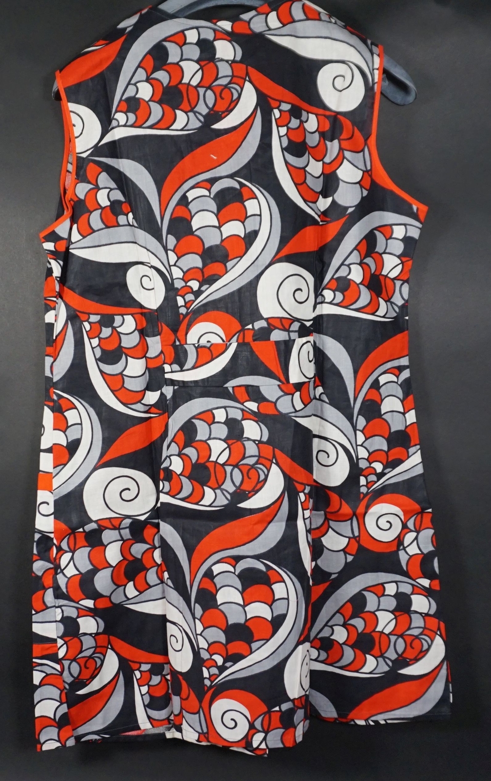 Vintage Womens House Dress House Smock Space Age Black Red Size 44 100% Cotton