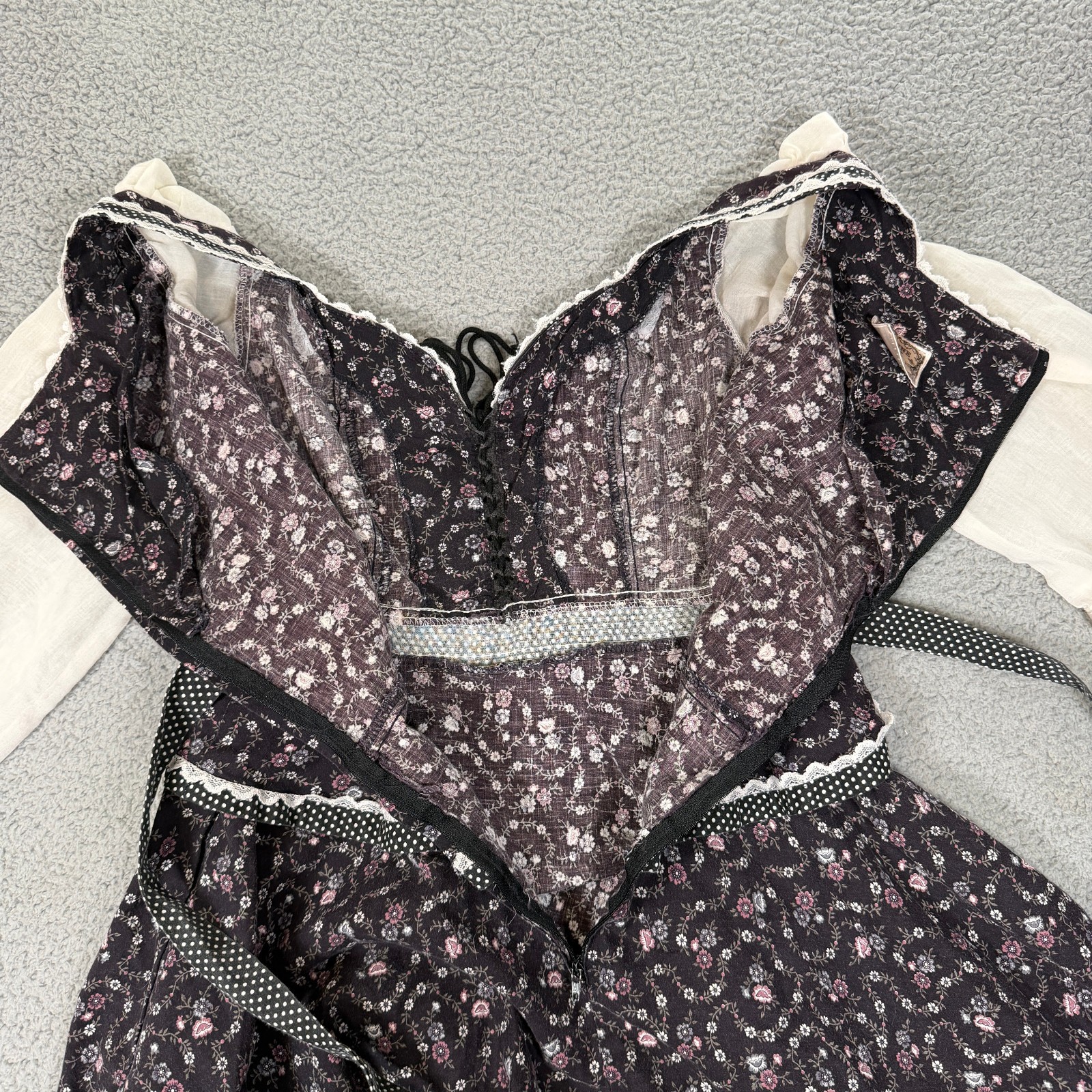 Vintage Gunne Sax Dress Womens XS/S Black Peplum Floral Prarie 70s Long Sleeves