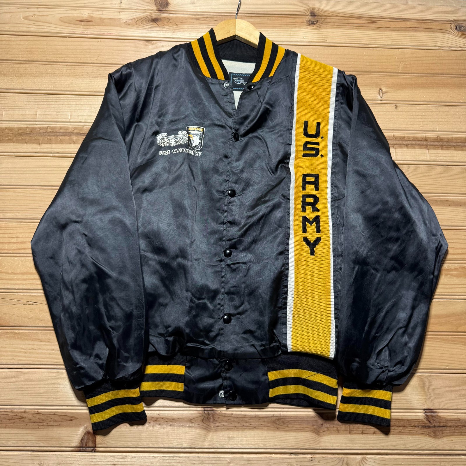 Vintage 70s US Army Airborne Fort Campbell Kentucky Satin Bomber Jacket – Medium