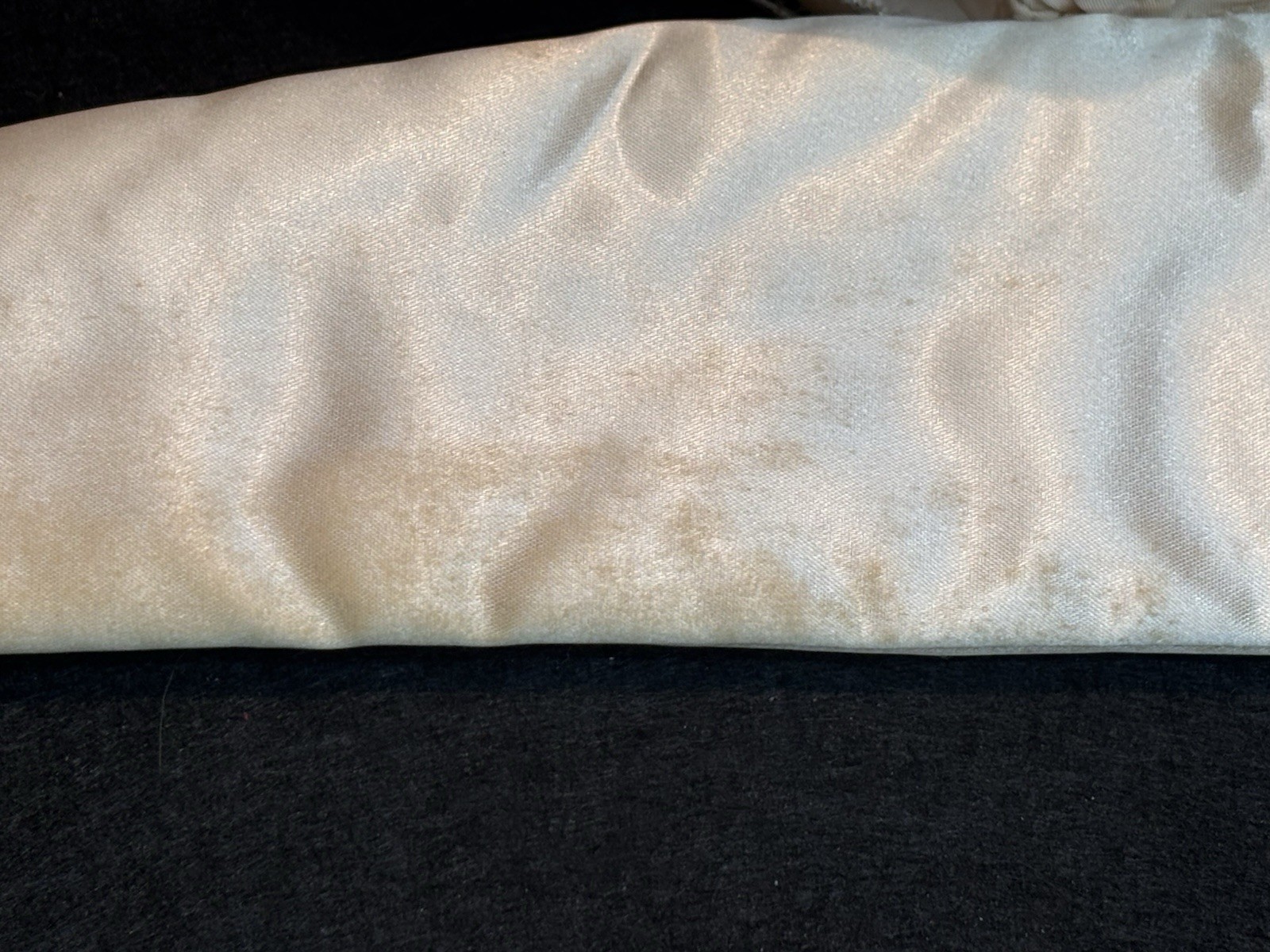 ❤️Antique Champagne Satin & Lace Padded Wooden Dress Hanger Shoulder Cover
