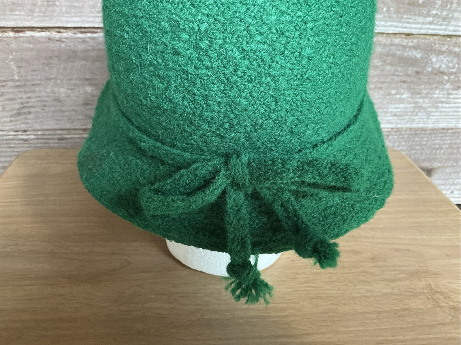 Vintage Cloche Hat Everitt Medium 22 inches Green with Gold Tone Accents