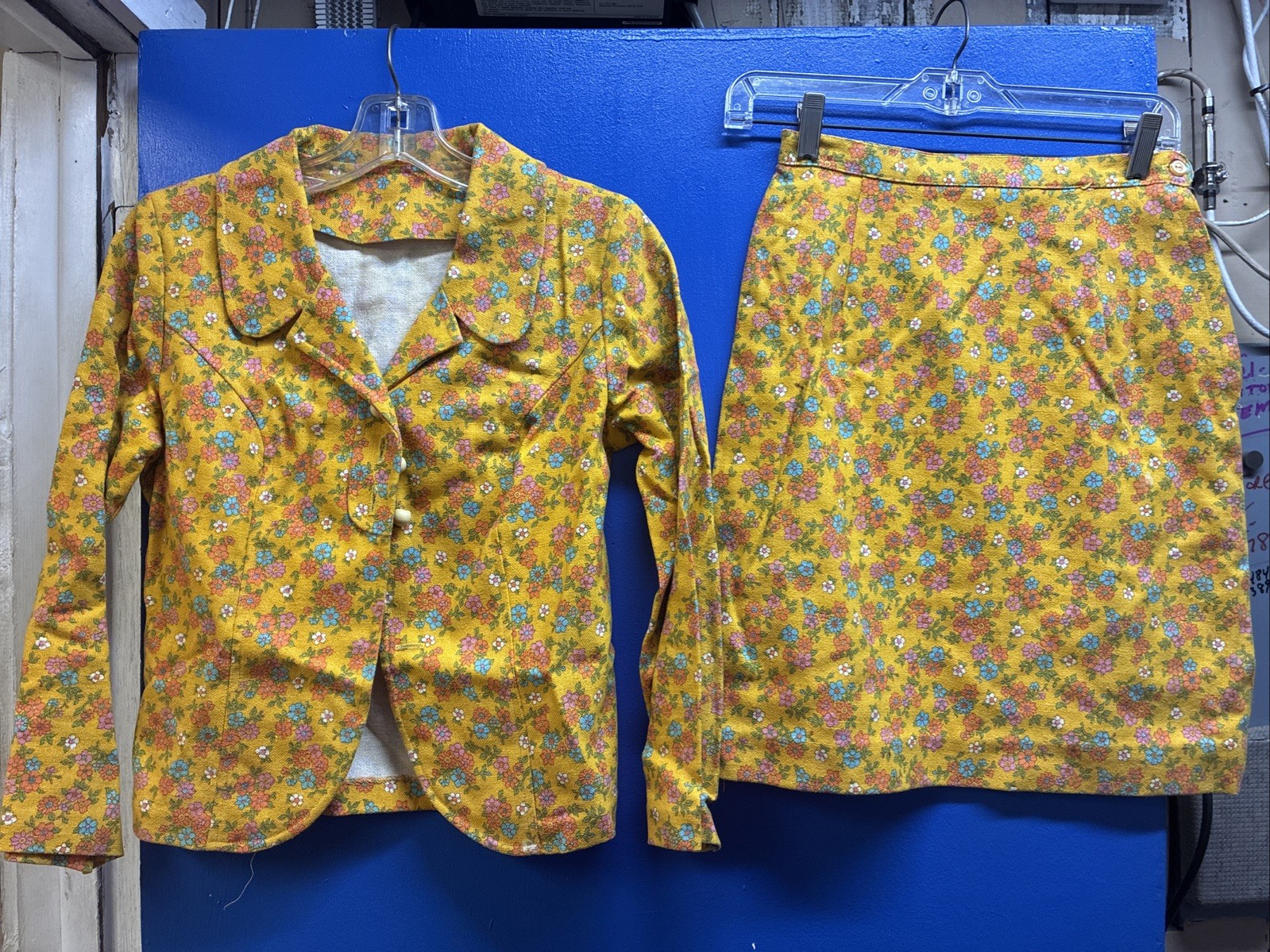 Vintage 1960s Yellow Floral Women’s Blazer Skirt Set Small