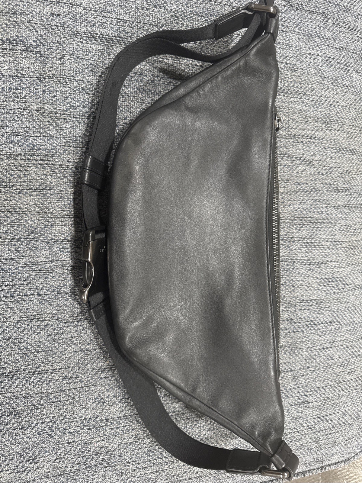 Signature Coach Warren Belt Bag Black/Charcoal Grey Leather E2157-F78777