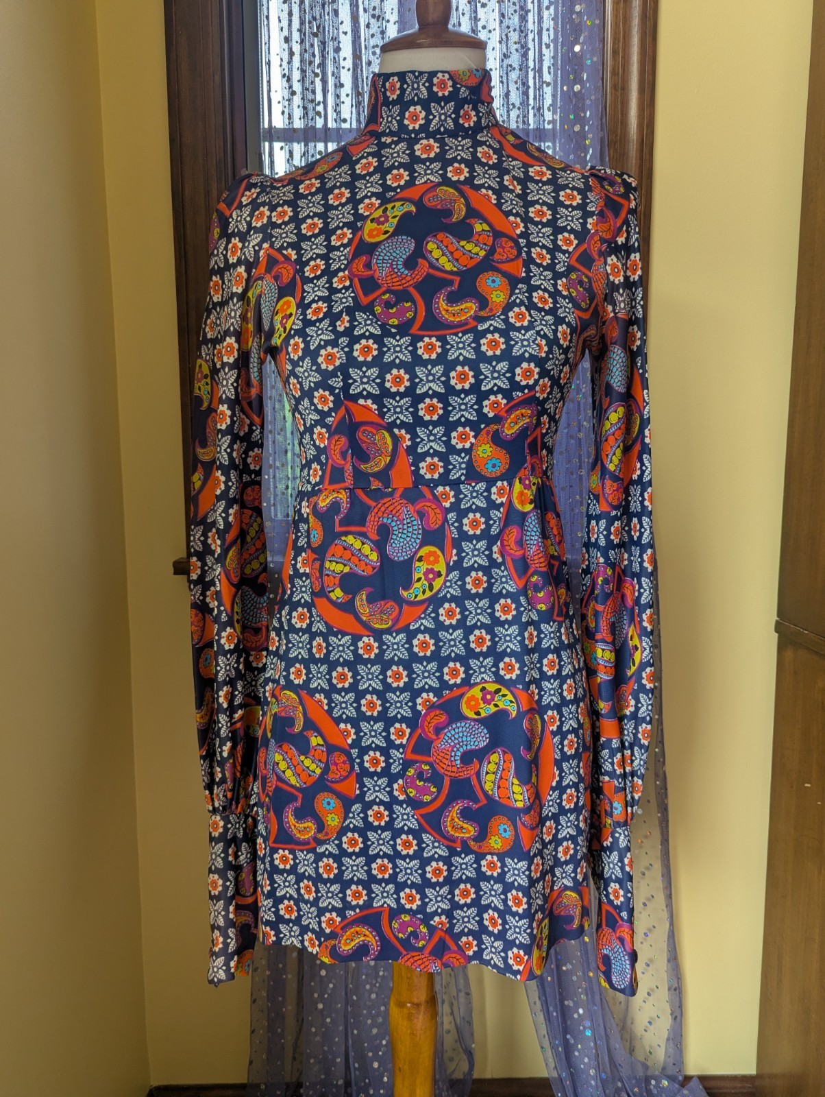 Vintage 70’s Mindy Malone Psychedelic Blue Paisley Medallion Mini Dress Sz XS/S