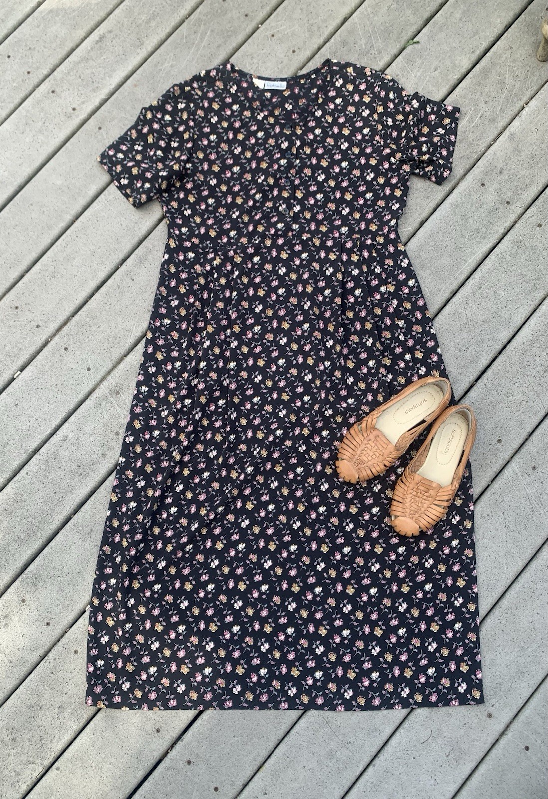 Vintage 90’s Black Floral Button Up MIDI Dress | Babydoll Maxi Dress w Waist Tie