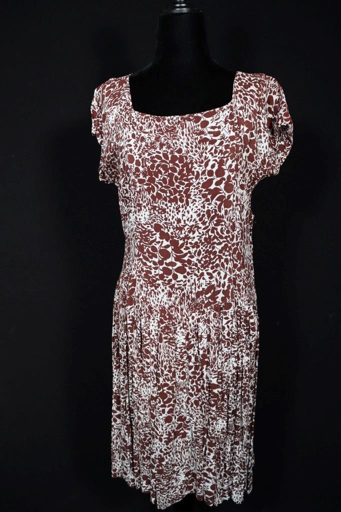 Very Rare Vintage WII Era 1940’s French Silky Rayon Floral Dress Size 10-12