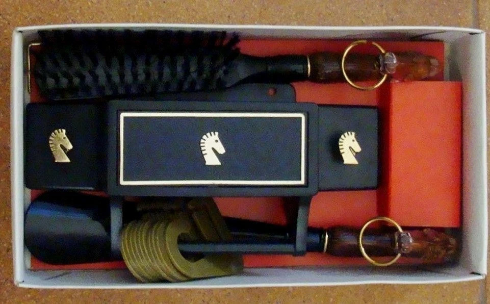 Vintage Retro Tie Rack Hanger, Jewel Box, Shoehorn & Clothes Brush ‘Spanker’