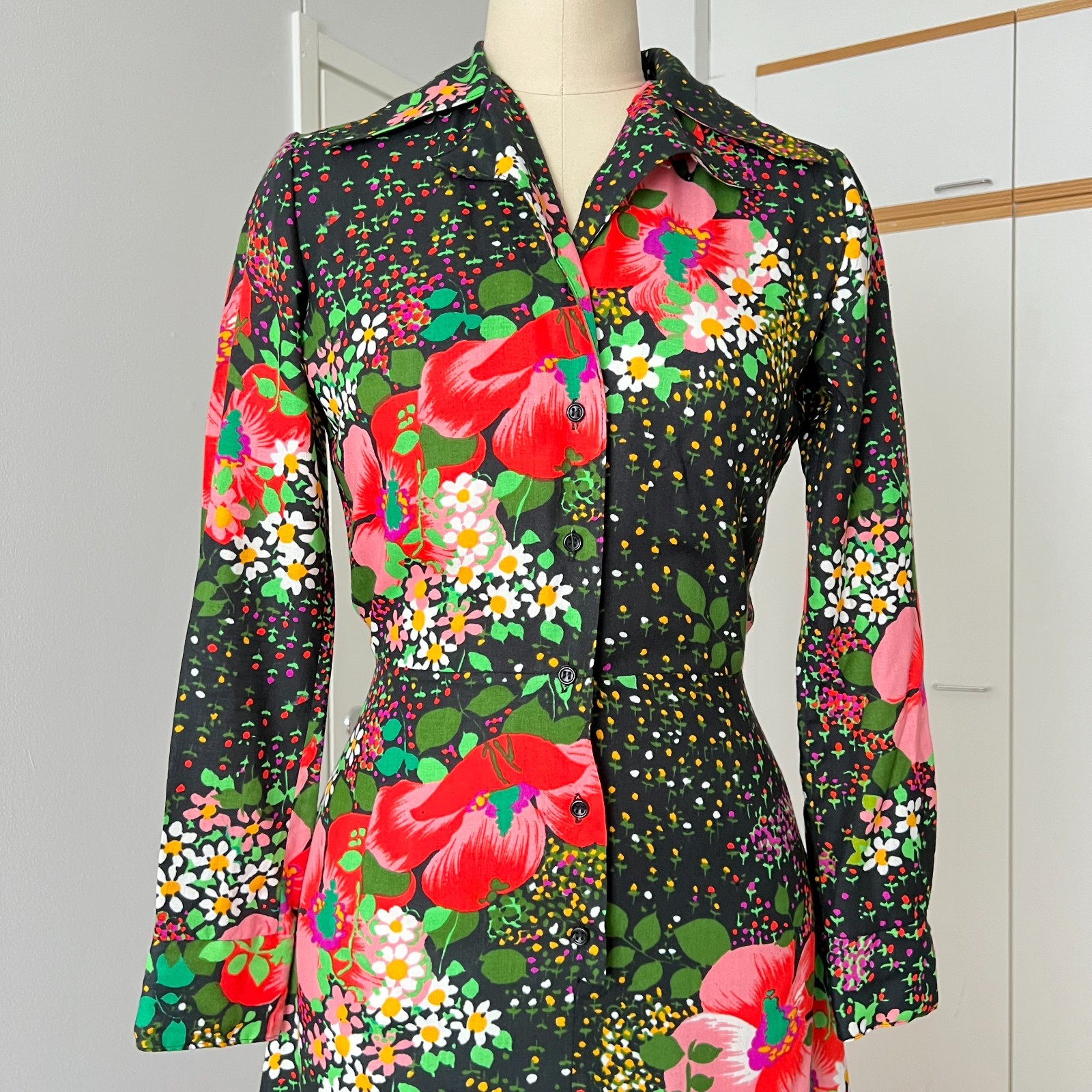 1970s Vintage Button Front Floral Maxi Dress Psychedelic Mod Long Sleeves Boho