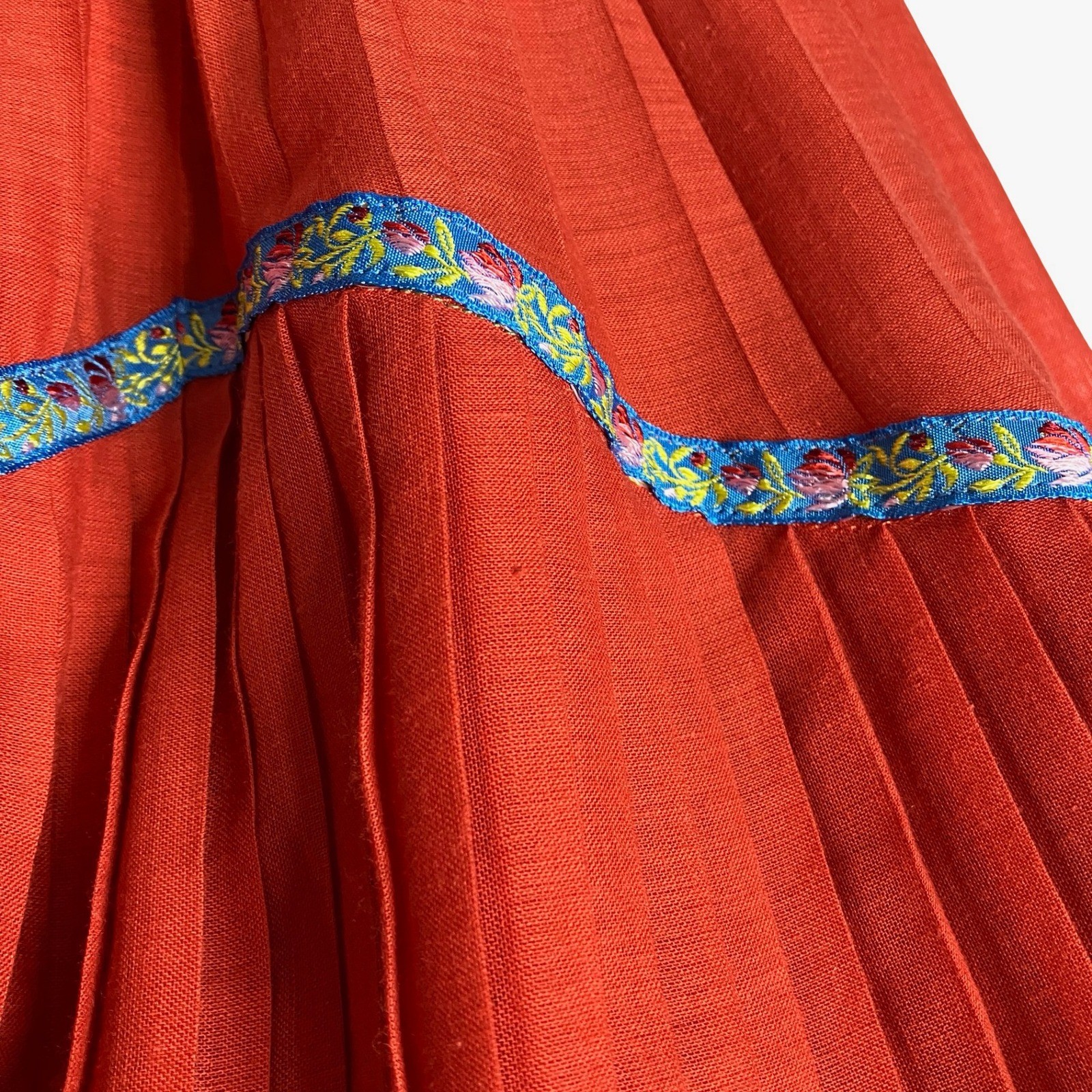 Vintage Kenzo Paris Pleated Skirt Women 40 Red Floral Embroidered Made In France