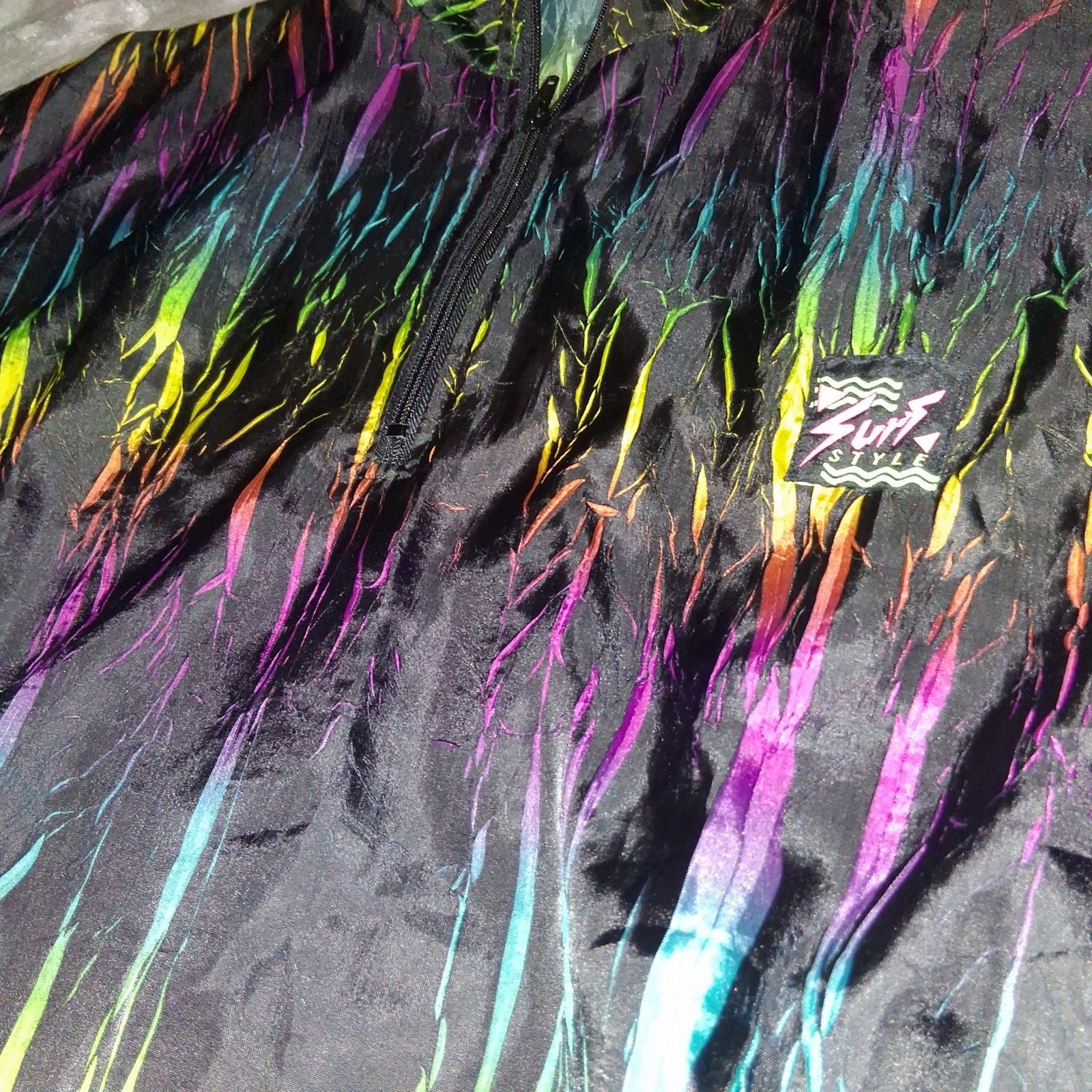 Vintage 90s Surf Style Pullover Jacket Men’s XL Black Rainbow Iridescent Retro