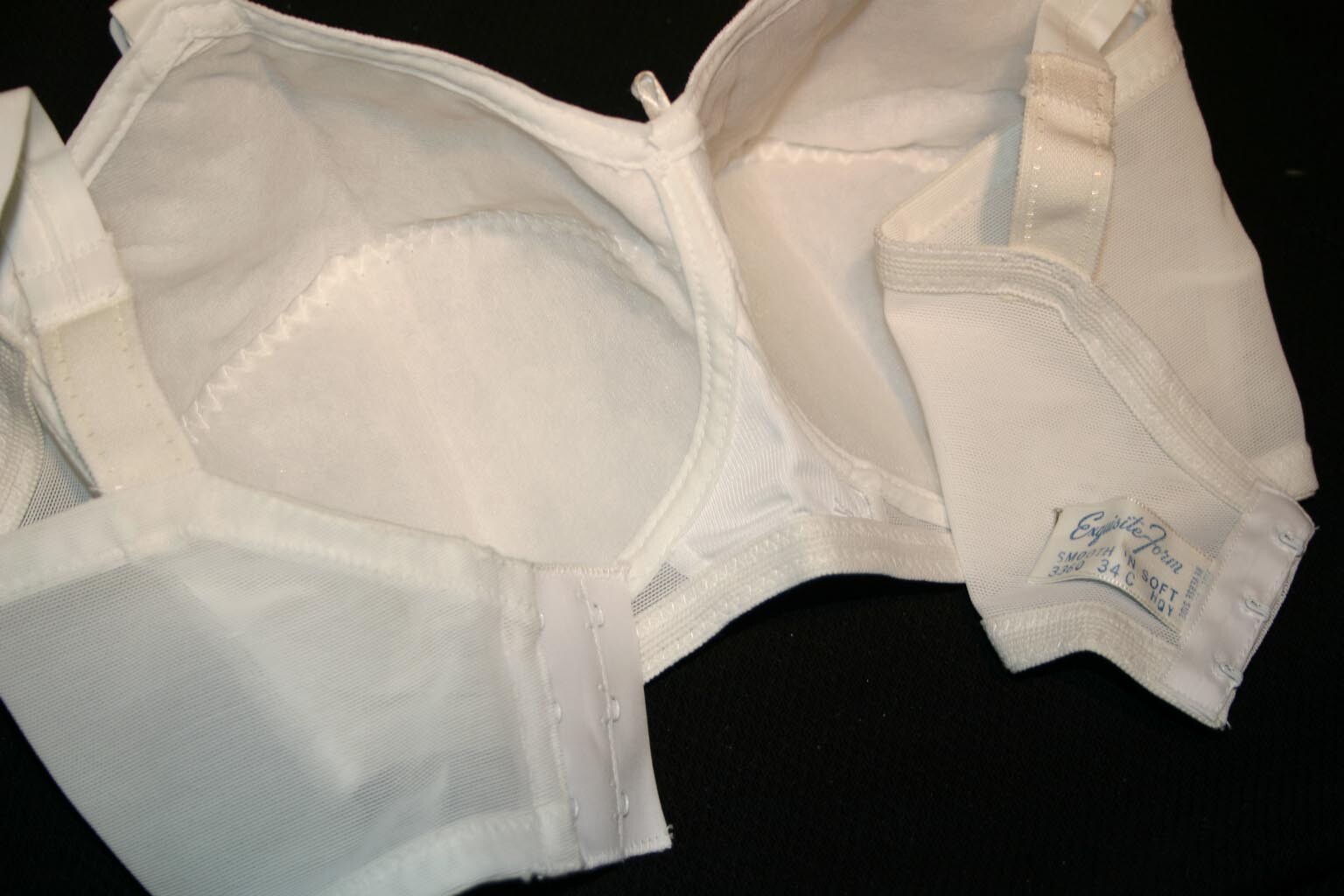 NOS 34C VTG 60s 70s SEAMLESS CUP BRA Smooth’n Soft Exquisite Form P3360