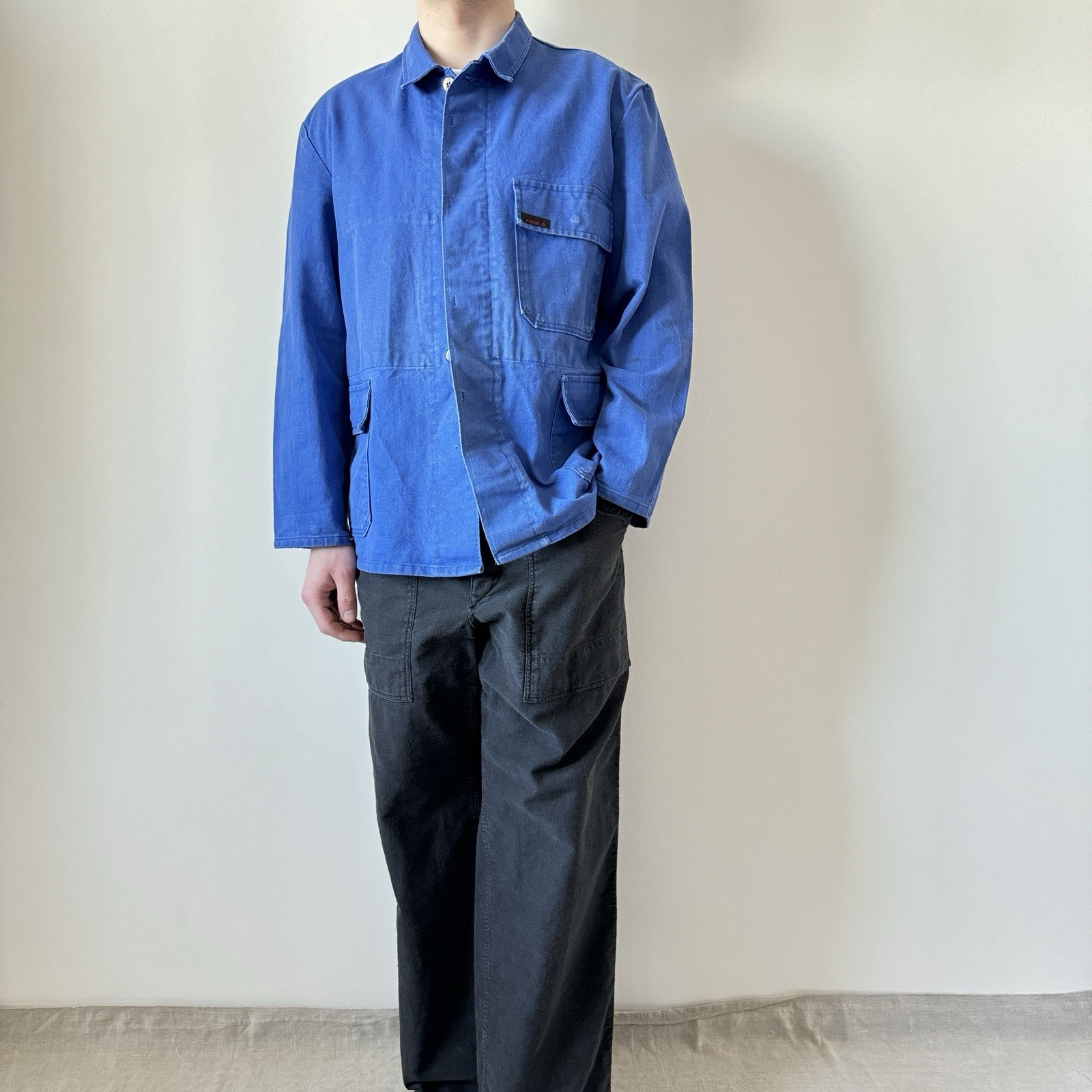 vintage French faded distressed royal blue workwear jacket German chore coat M