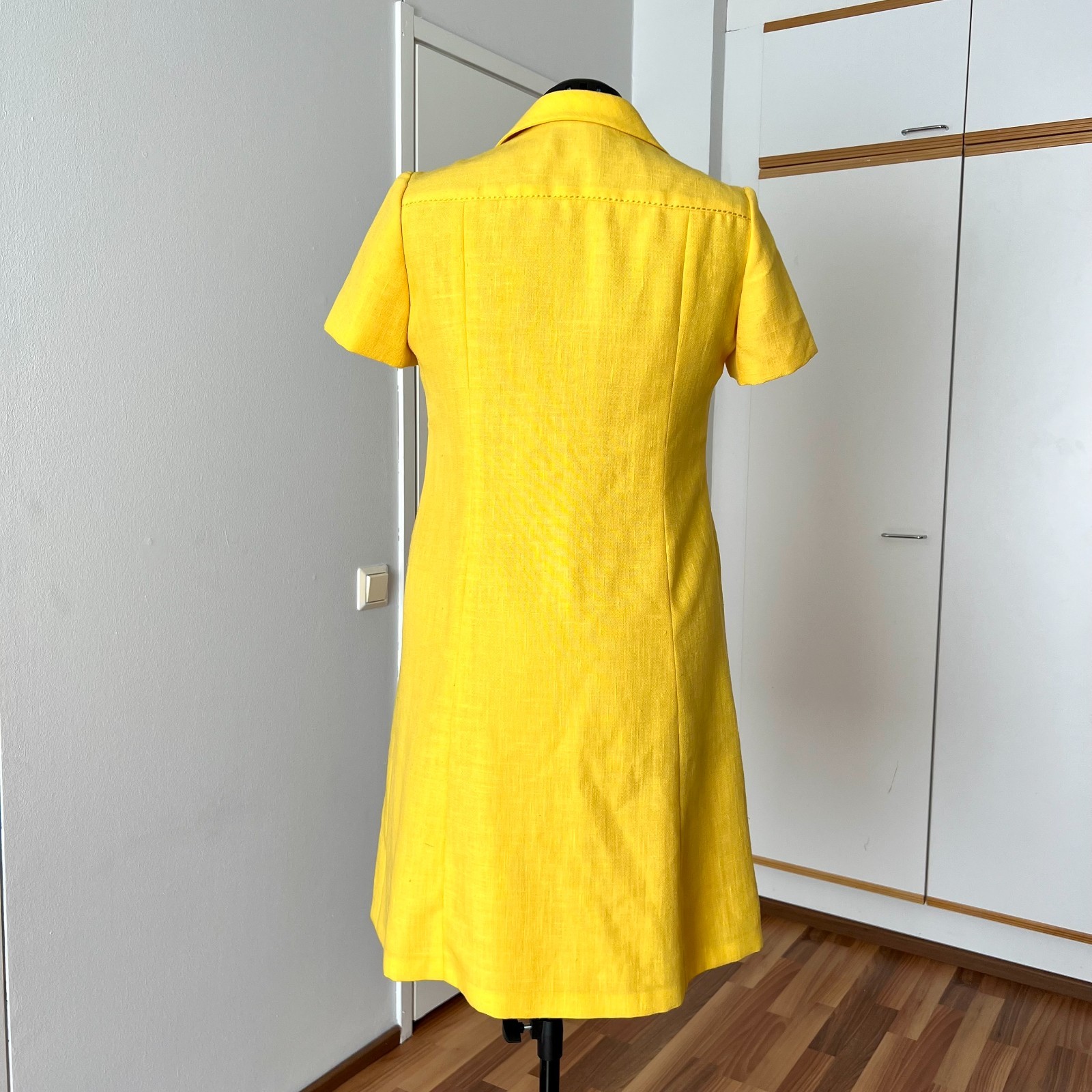 1970s Plus Size Yellow Mod Shirt Dress Button Front Pleated Aline Retro EU 46