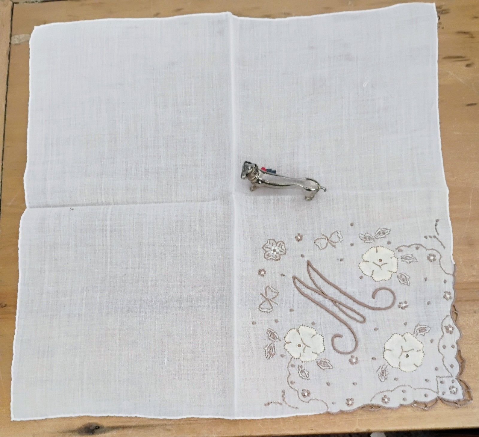 Vgt M Monogram Brown Embroidery White Linen Hankie Handkerchief