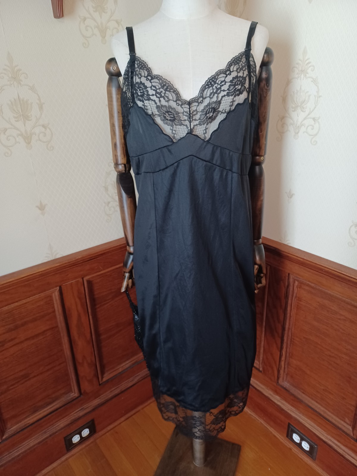Vintage 1960s Mid-century Black Lace Coquette Bombshell Full Slip Lingerie Dress