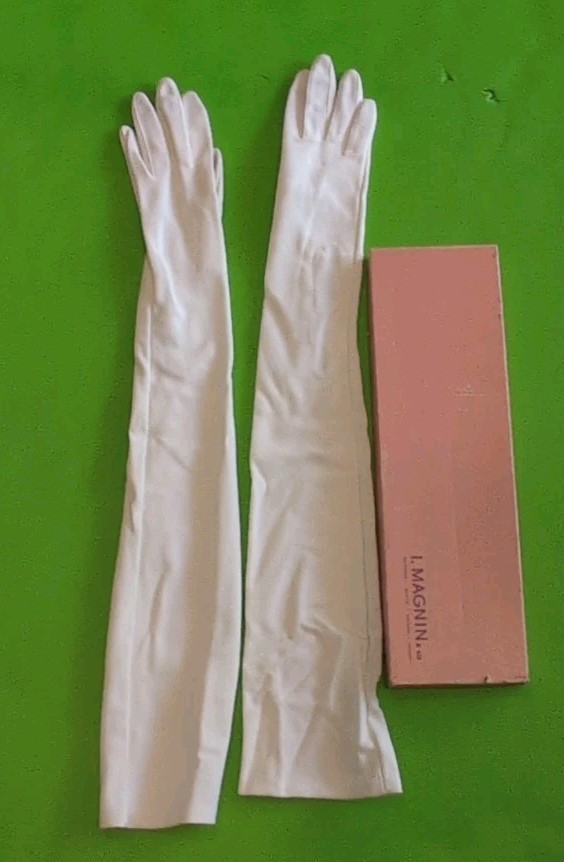 I.Magnin&Co. Ivory Extra Long Women’s Vintage Gloves, Pearl Buttons,23 Inches Lo