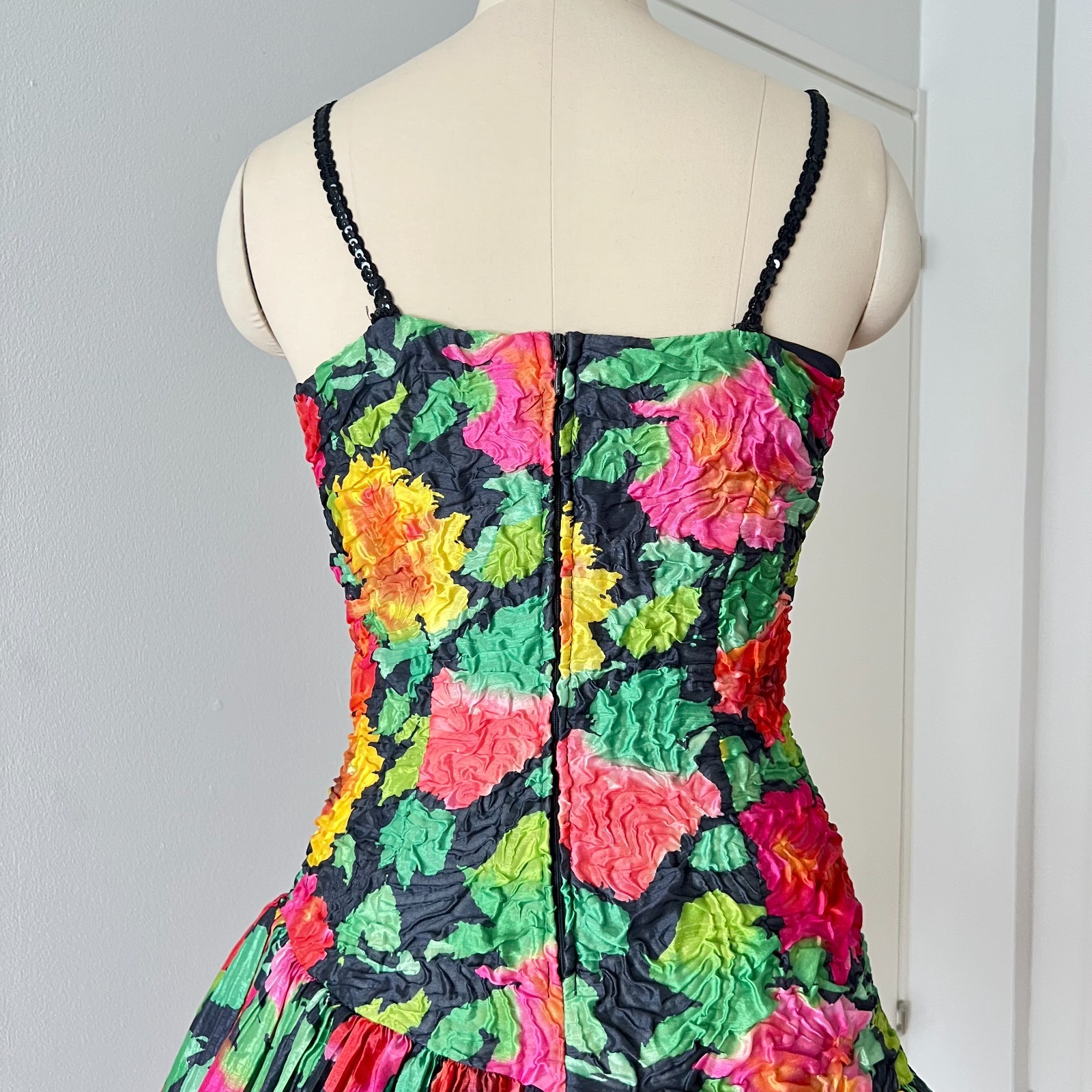 1980s Floral Taffeta Cocktail Party Dress Tiered Retro Prom Evening Gown Retro