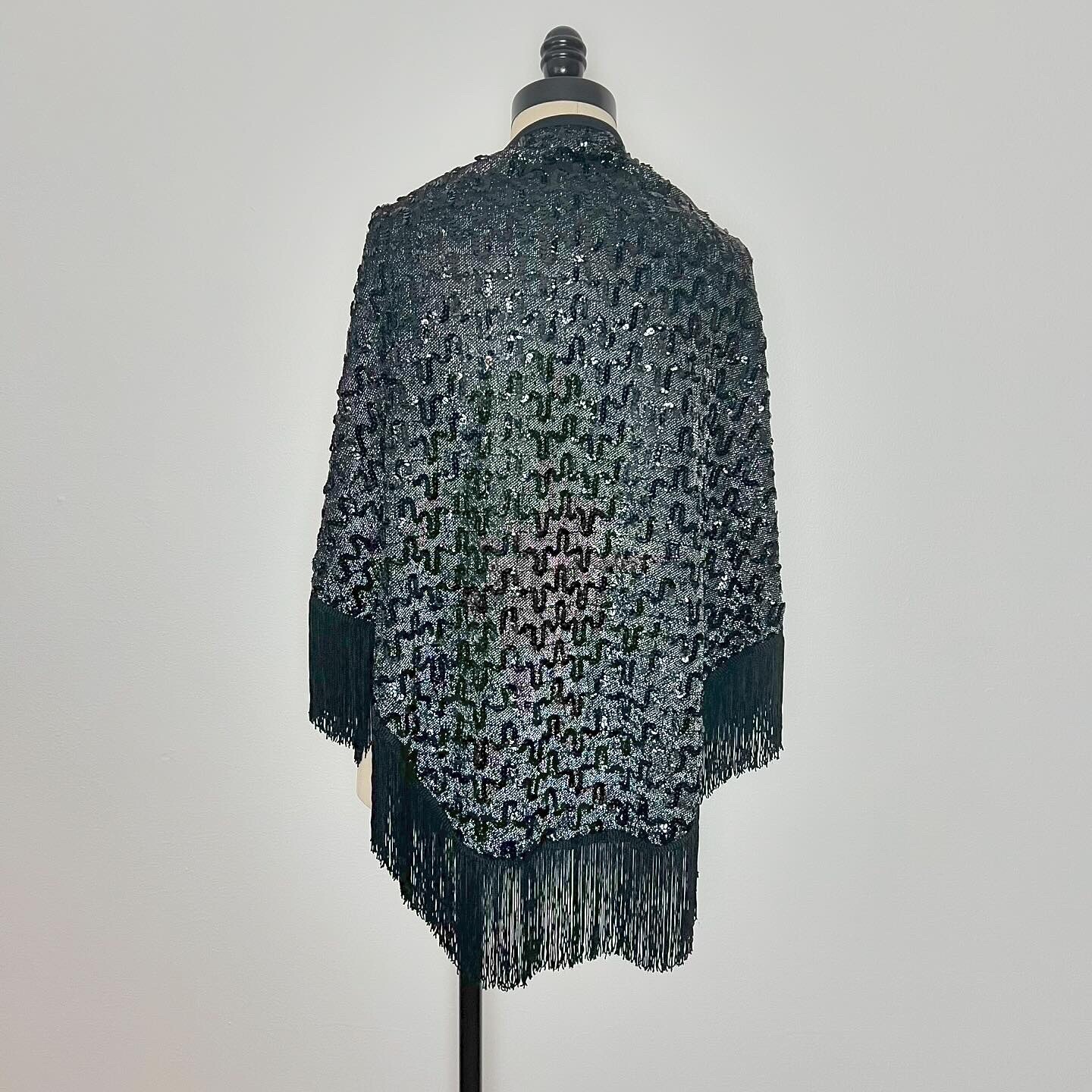LUREX METALLIC LAME 50s 50’s 60s 60’s Vintage Sequined Shawl Shoulder Wrap
