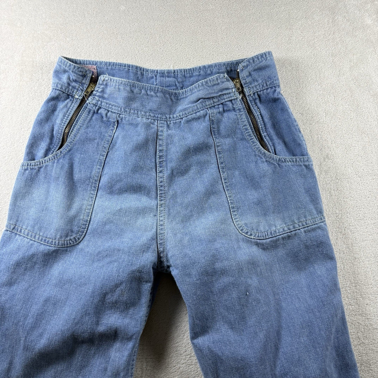 Vintage 1970’s Laura Women’s 26×32 Blue Denim Jeans Bell Bottoms Flare Fade#1573