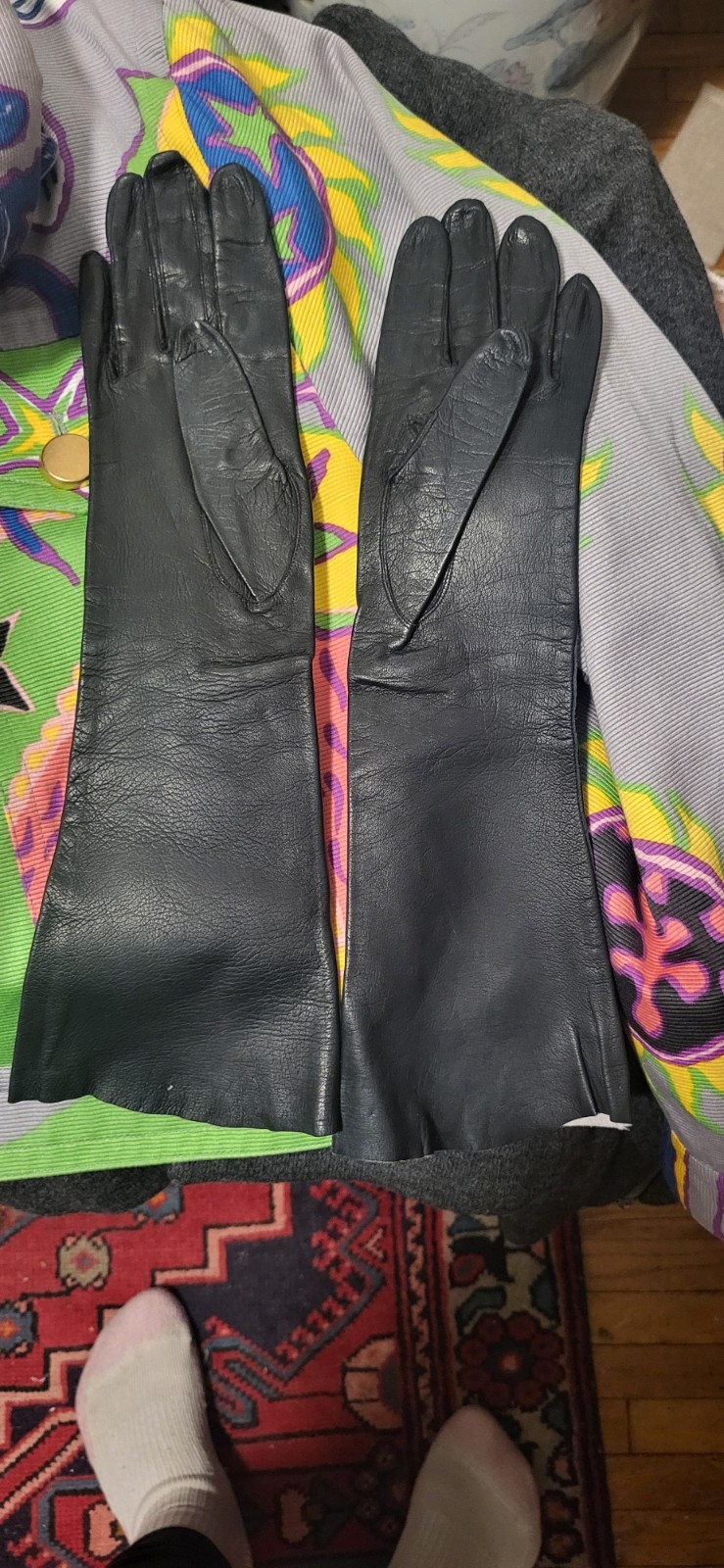 Vintage May & Co. Fine Italian Black Leather Gloves 6 (13.5 in length)